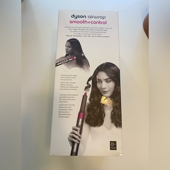 SOLD Dyson airwrap - Picture 2 of 6